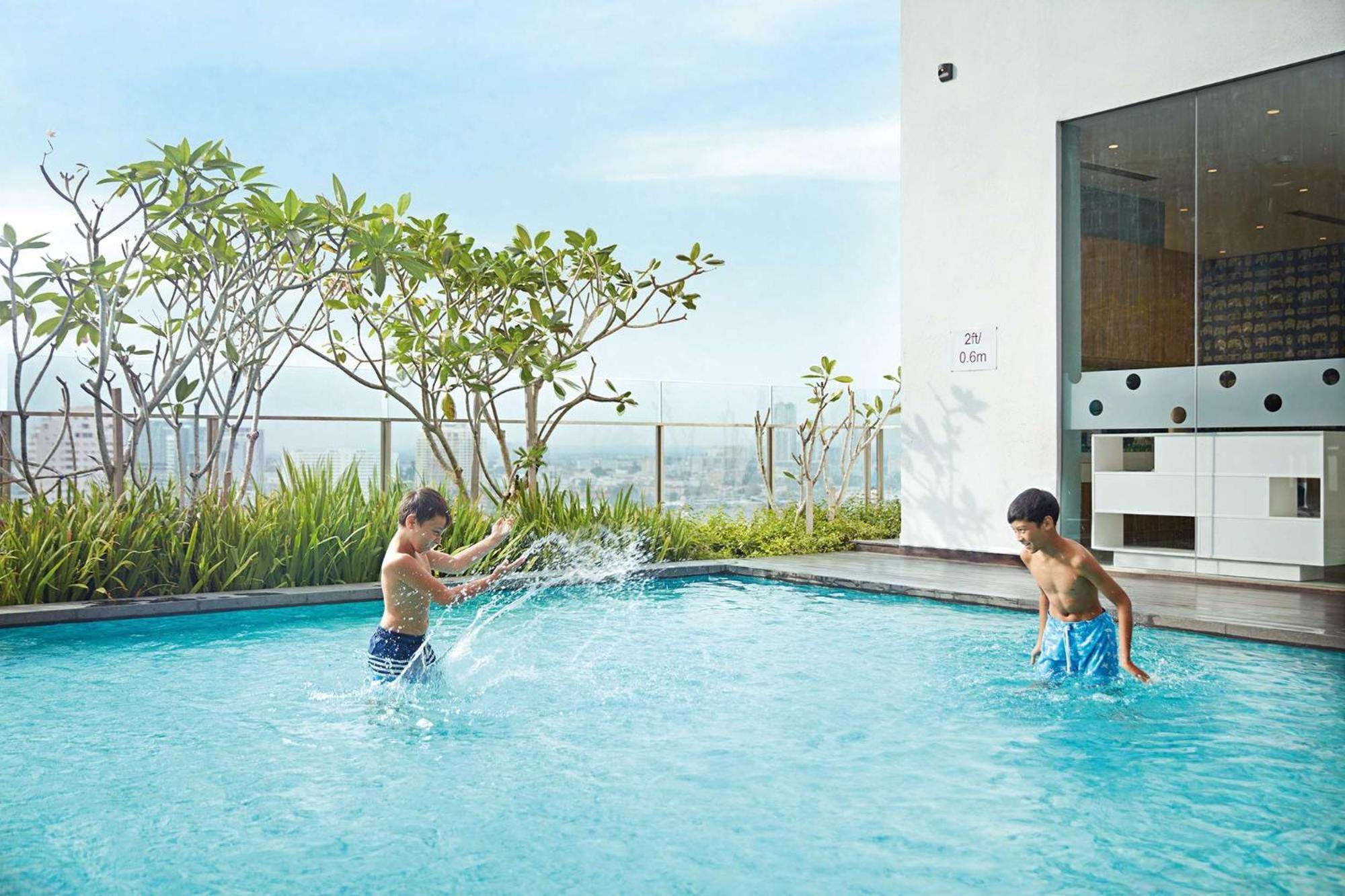 Hotel Doubletree By Hilton Melaka Malacca Esterno foto