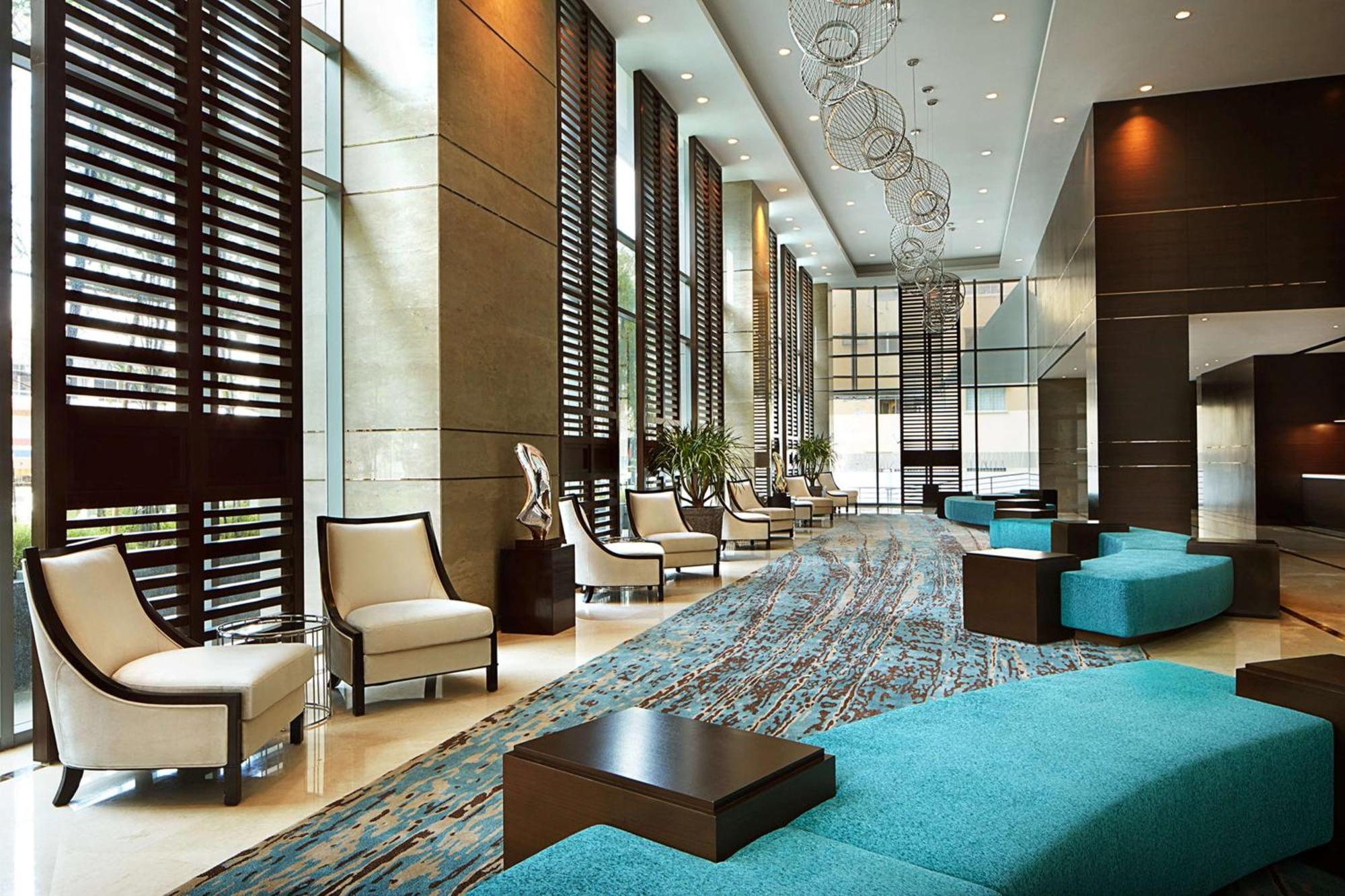 Hotel Doubletree By Hilton Melaka Malacca Esterno foto Lobby