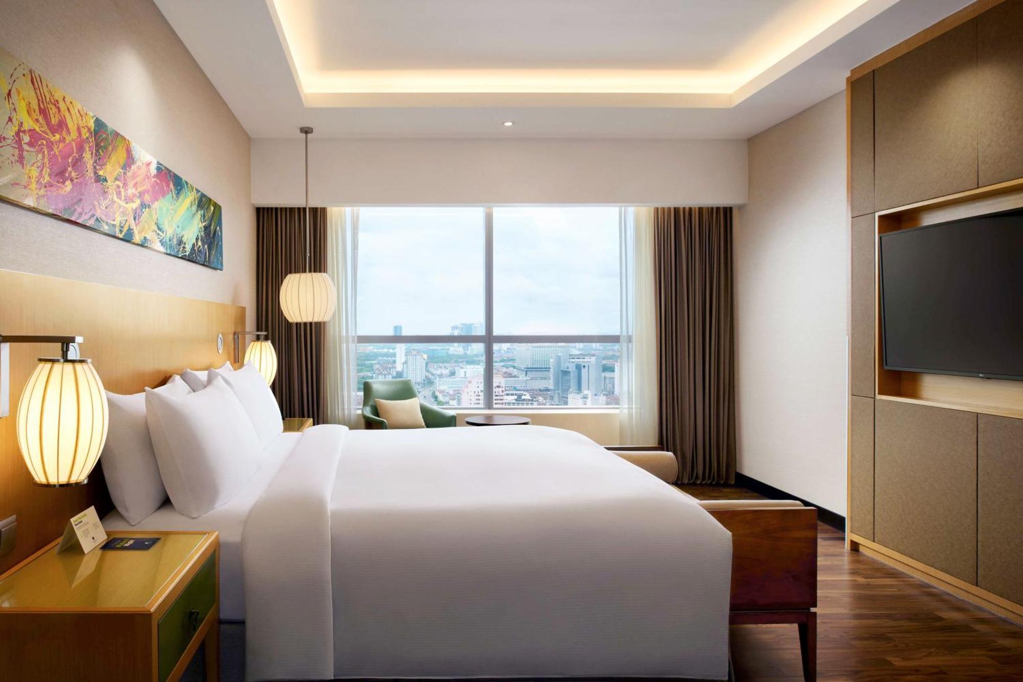 Hotel Doubletree By Hilton Melaka Malacca Esterno foto Deluxe Room
